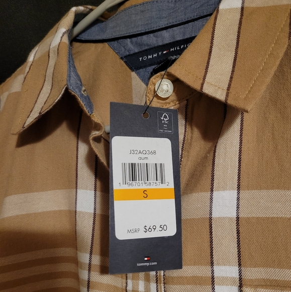 NWT Tommy hilfiger Button down - Picture 3 of 4